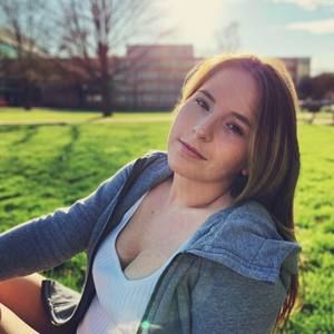 Meet your Posher, Michaela